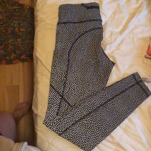 Lululemon Invigorate Tight